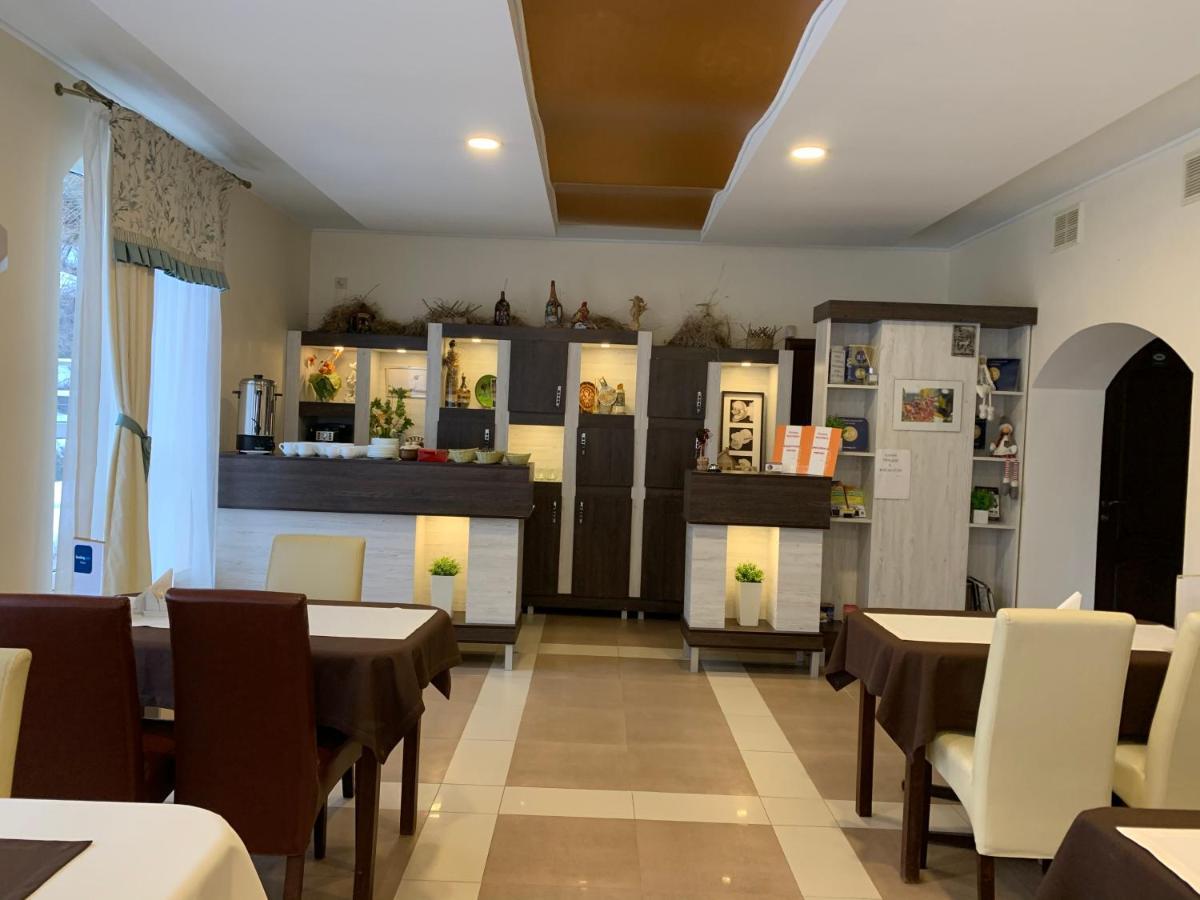 Hotel Kalyna 보로크타 외부 사진