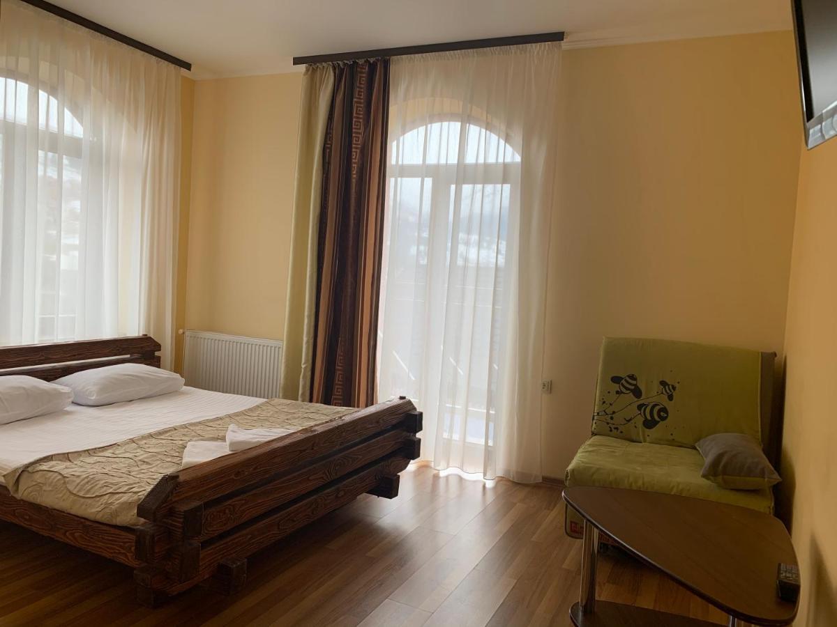 Hotel Kalyna 보로크타 외부 사진