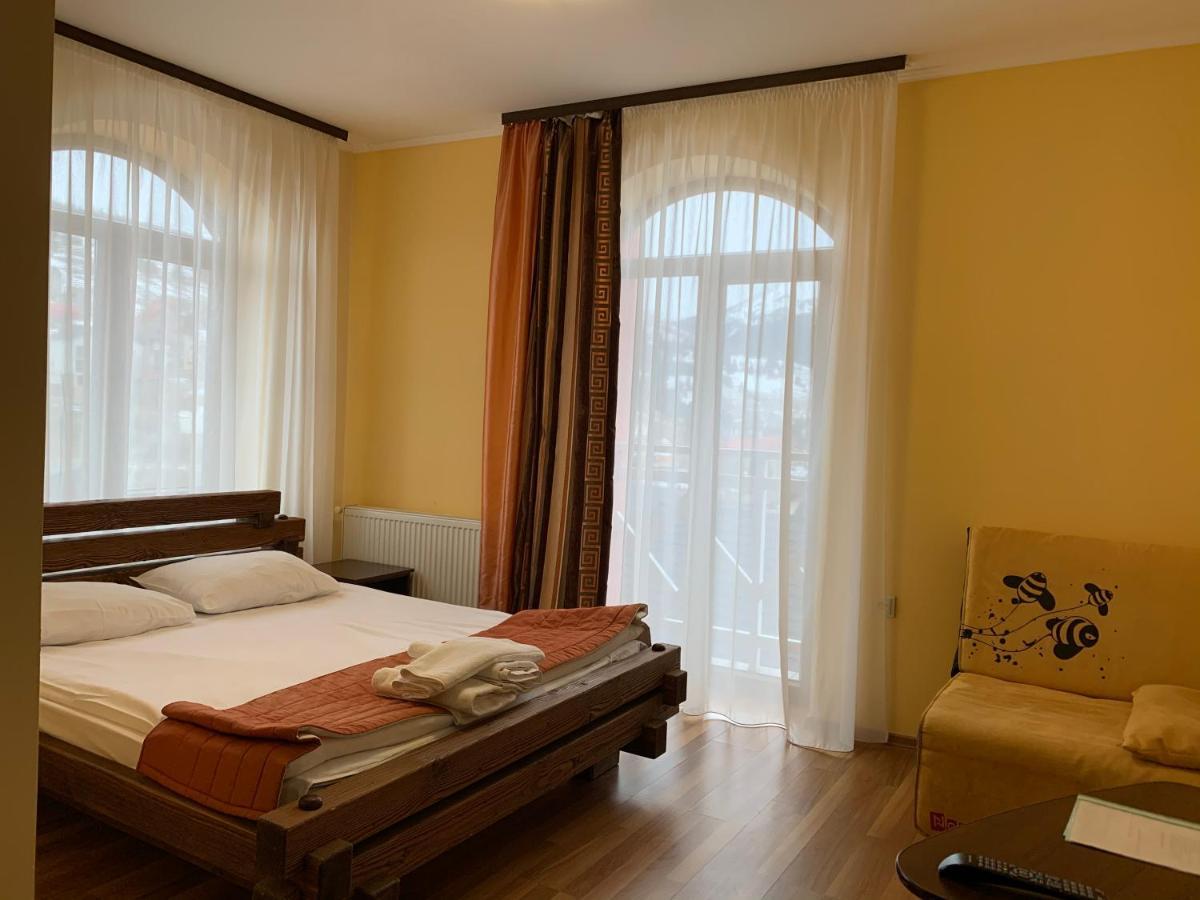Hotel Kalyna 보로크타 외부 사진