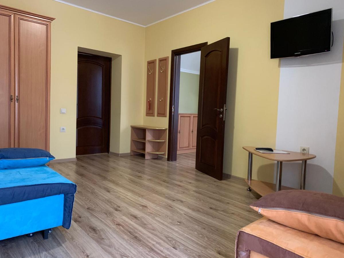 Hotel Kalyna 보로크타 외부 사진