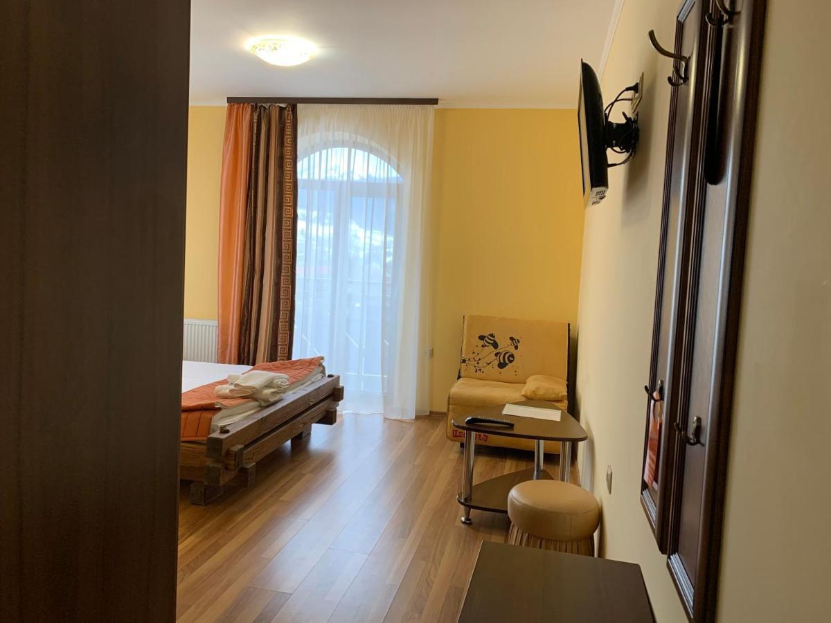 Hotel Kalyna 보로크타 외부 사진