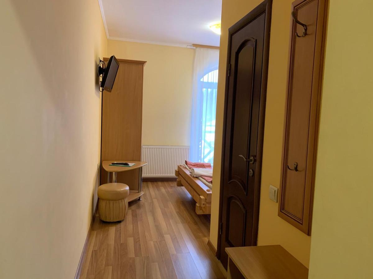 Hotel Kalyna 보로크타 외부 사진