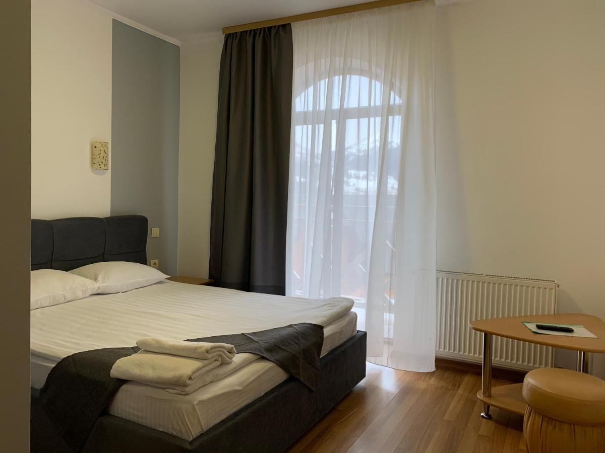 Hotel Kalyna 보로크타 외부 사진