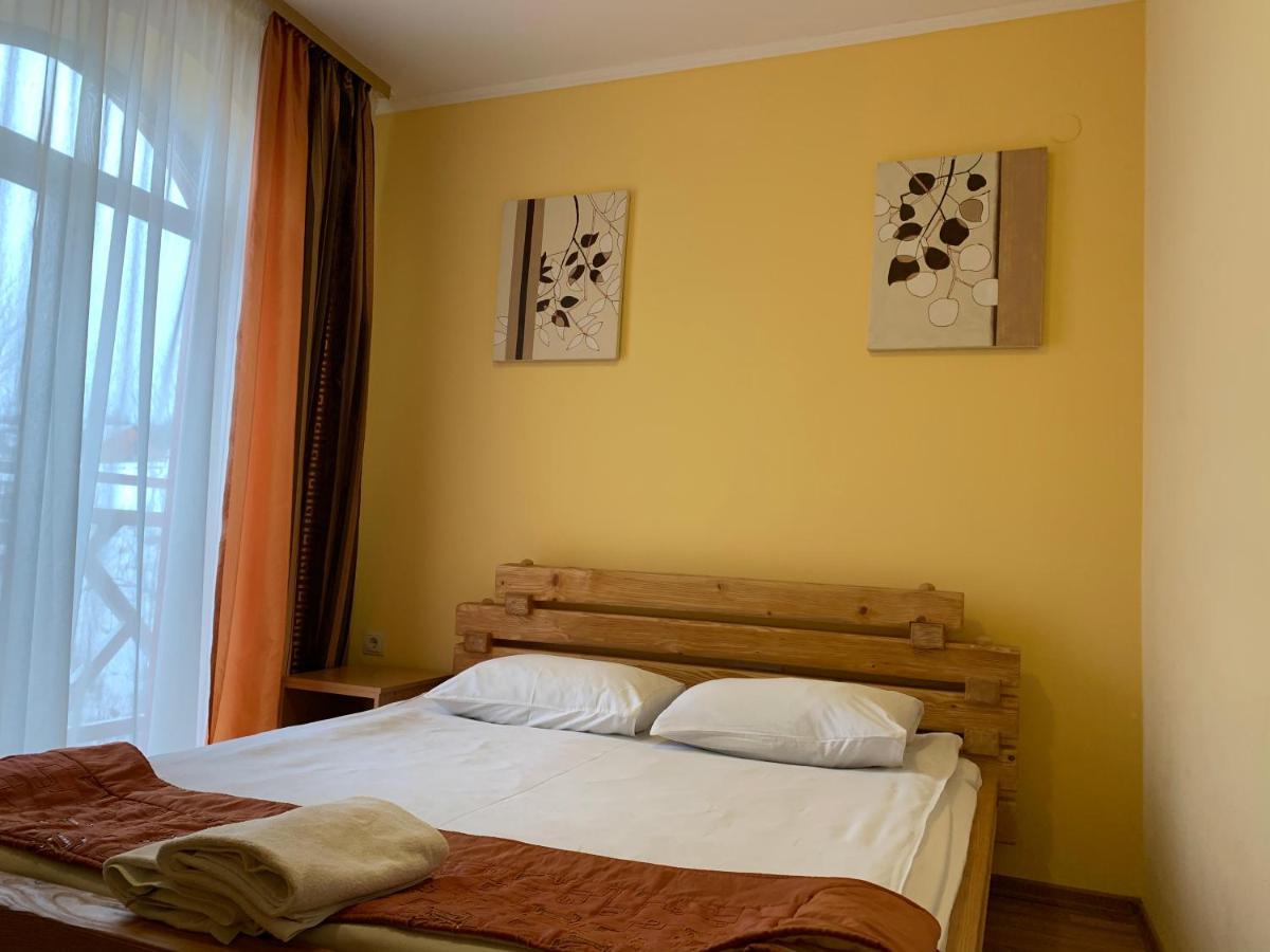 Hotel Kalyna 보로크타 외부 사진
